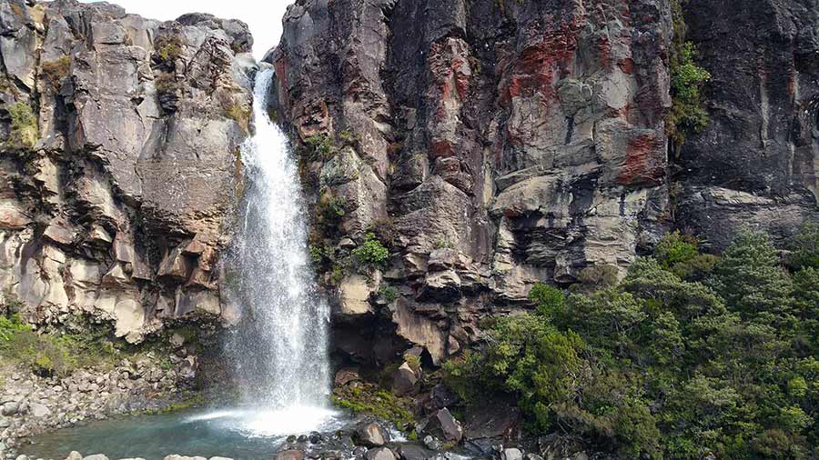 Taranaki Falls, New Zealand 2016 (photo by Virochana)